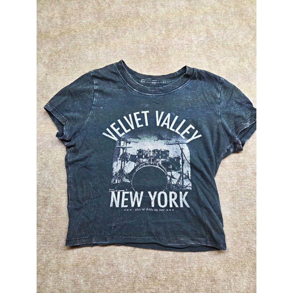 Hollister Men's XS Gray Velvet Valley New York Graphic Crew Neck T-Shirt